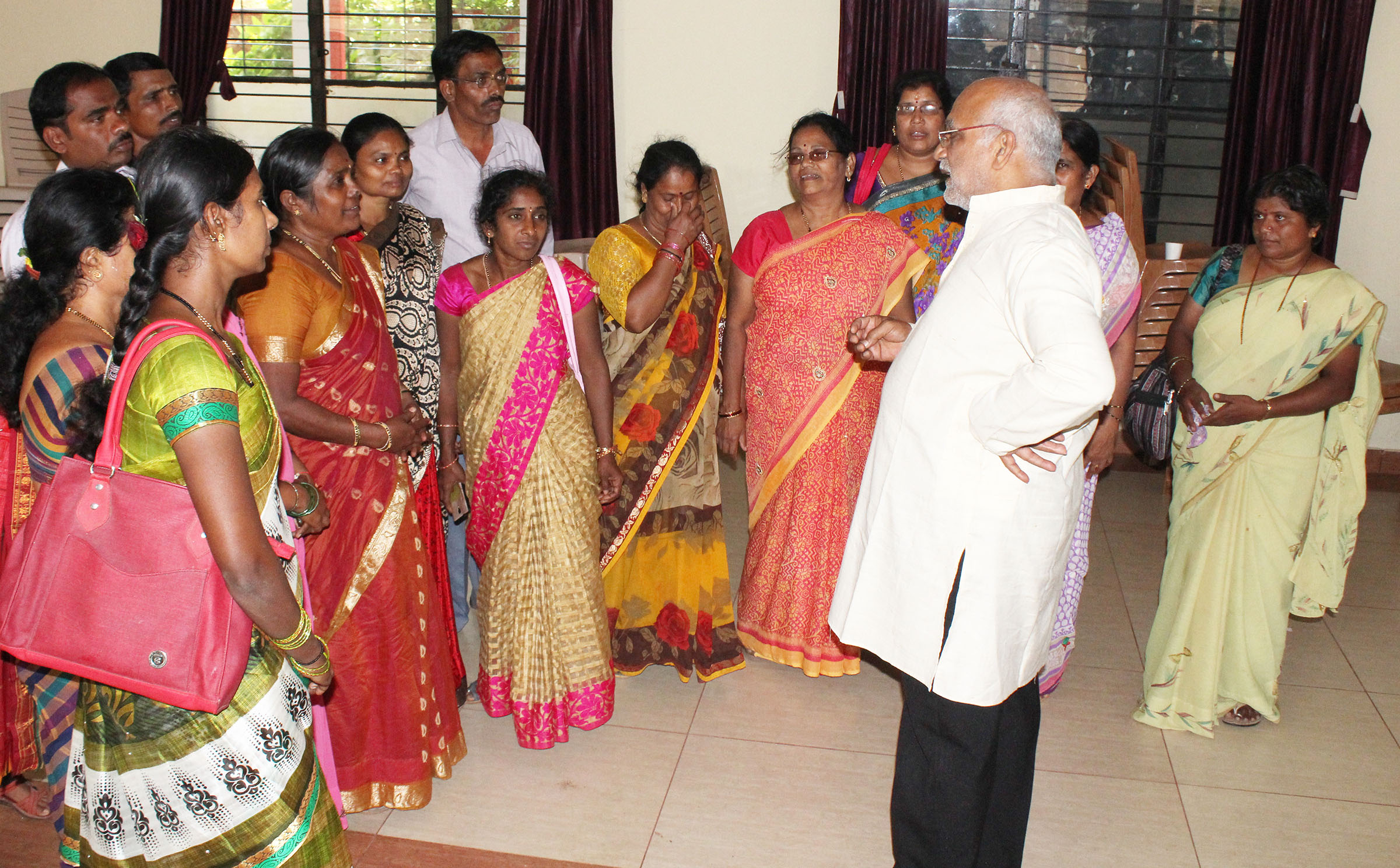 ನ.21ರೊಳಗೆ ಹಣ ಹಿಂತಿರುಗಿಸದಿದ್ದರೆ ಉಪವಾಸ ಸತ್ಯಾಗ್ರಹದ ಎಚ್ಚರಿಕೆ